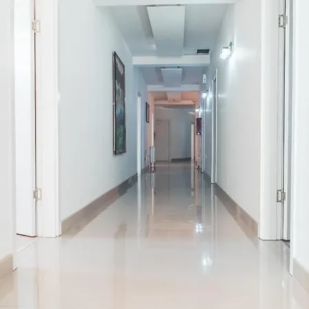 فندق Zeleni Vir 2*