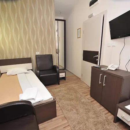 Zeleni Vir Hotel
